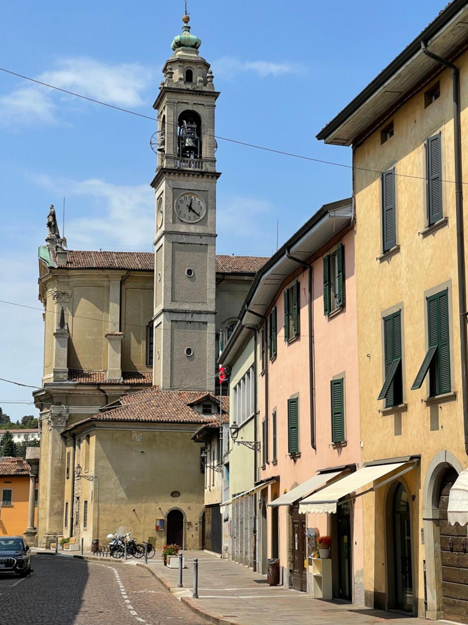 La Casina Di Alessia Apartment Bergamo Bagian luar foto